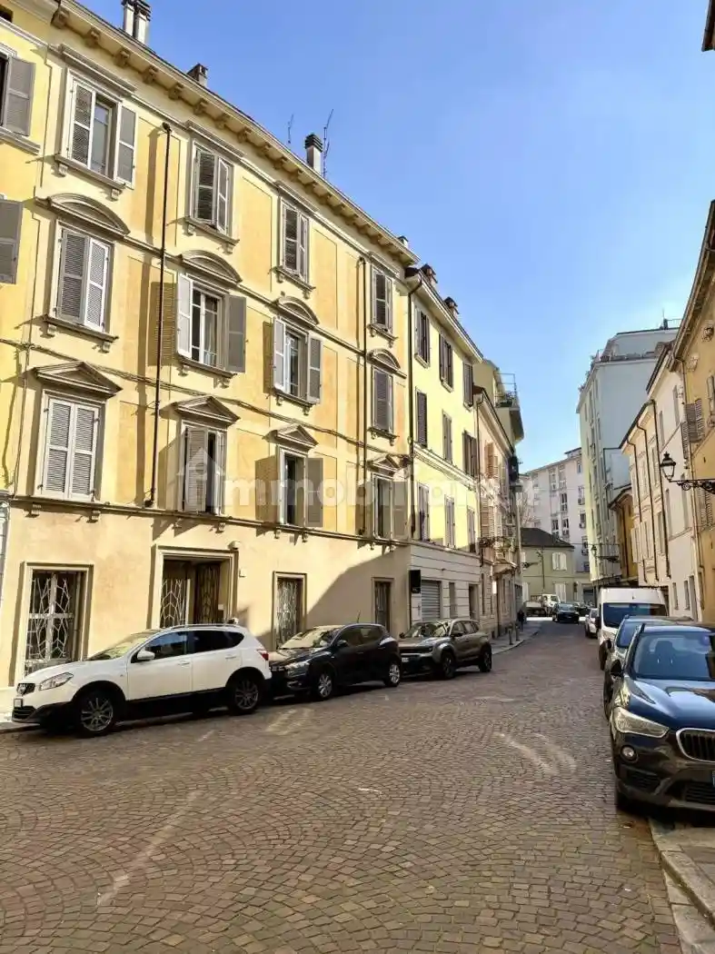 Appartamento in vendita a Parma