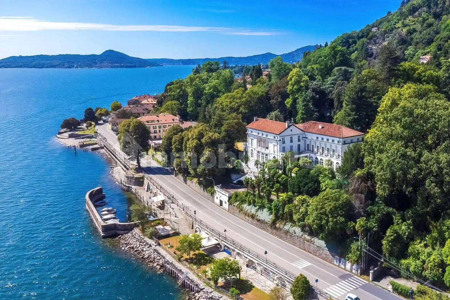 Villa in vendita a Belgirate