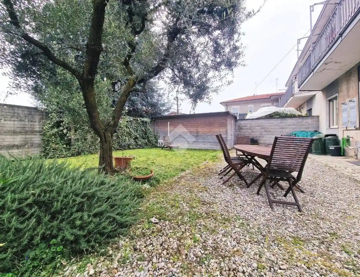 Villa in vendita a Muggiò