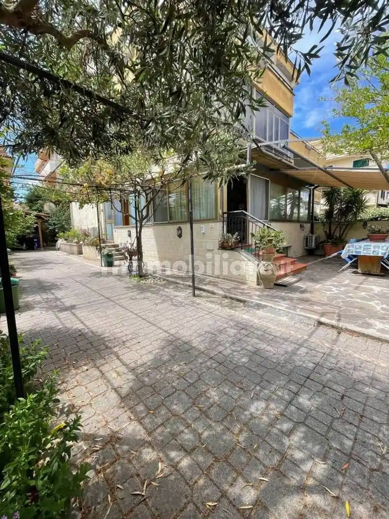 Villa in vendita a Nettuno