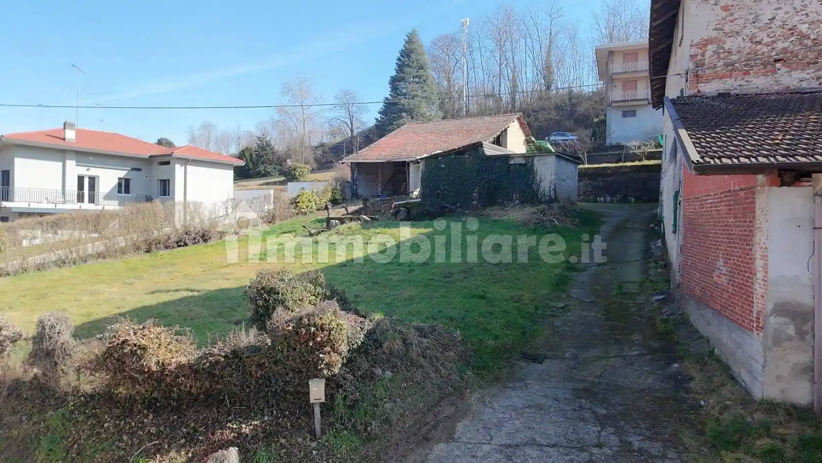 Rustico - Casale in vendita a Borgomanero