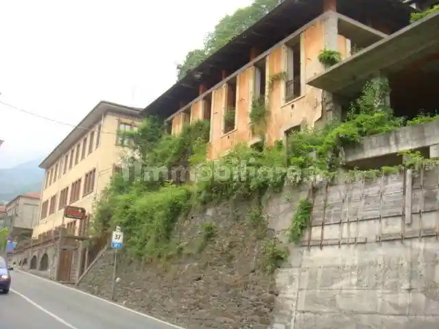 Palazzo - Edificio in vendita a Pessinetto