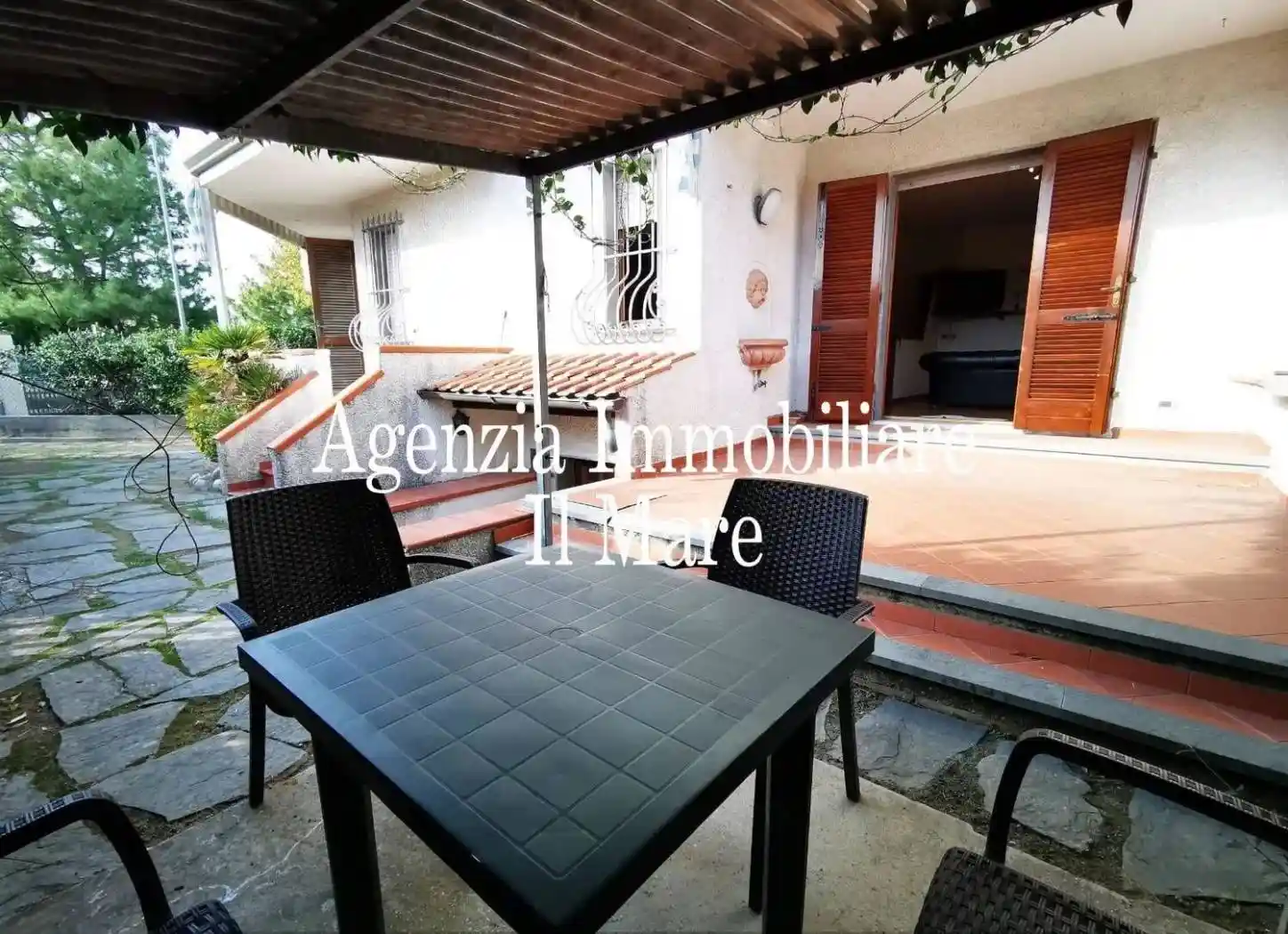 Villa in vendita a Pietrasanta