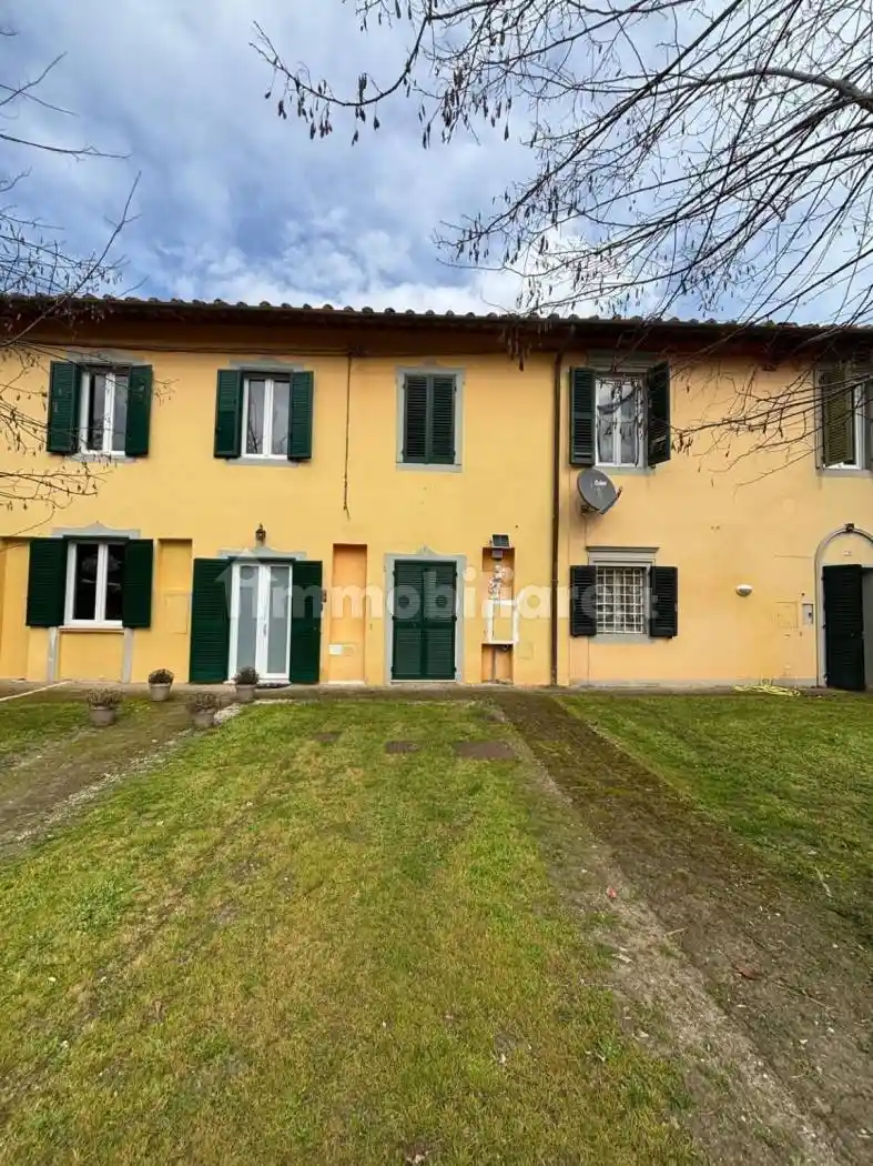 Casa indipendente in affitto a Vecchiano