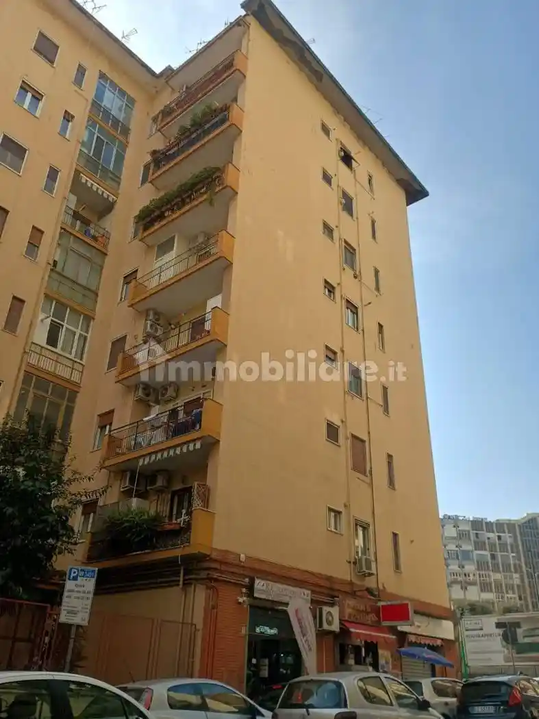 Appartamento in vendita a Napoli