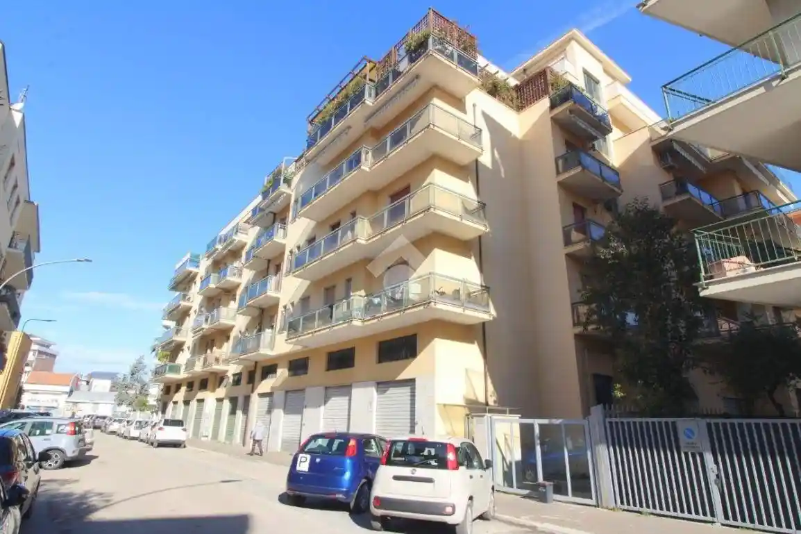 Appartamento in vendita a Pescara