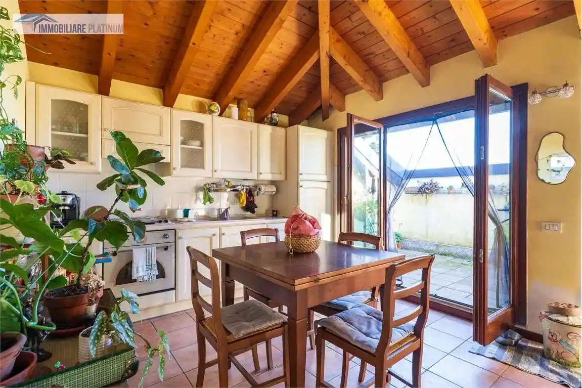 Appartamento in affitto a Triuggio