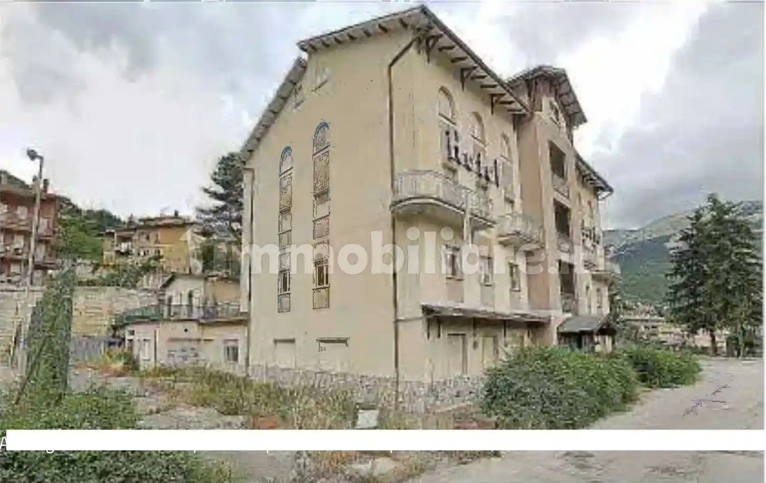Palazzo - Stabile in vendita a Scanno
