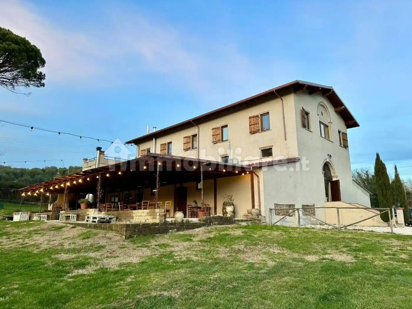 Rustico - Casale in vendita a Montelibretti