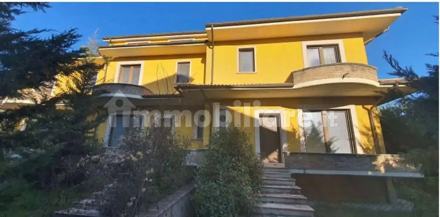 Villa in vendita a Avezzano