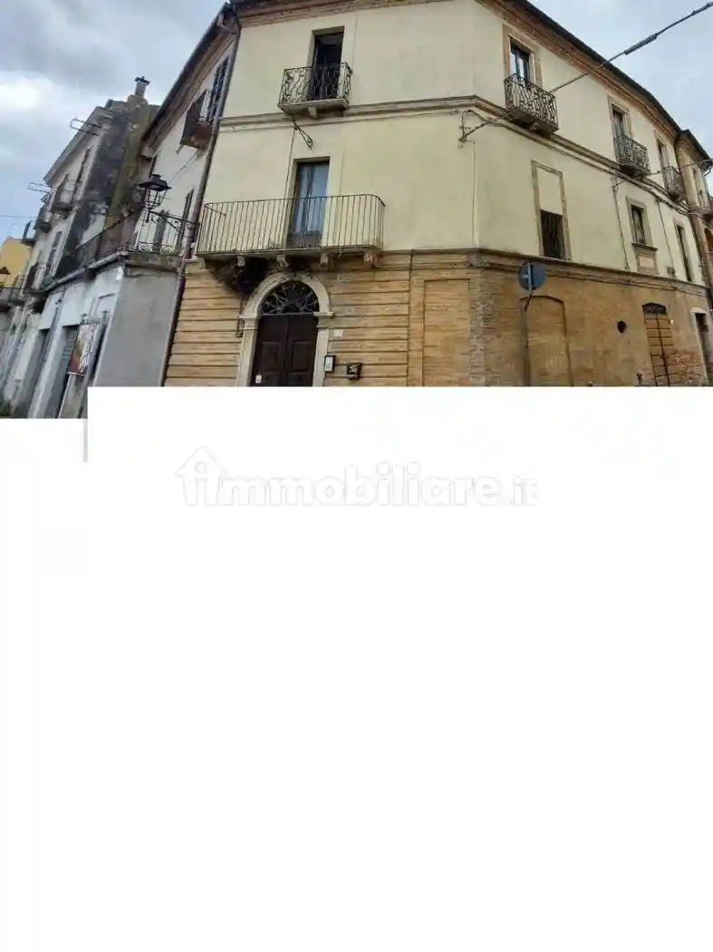 Appartamento in vendita a Nereto