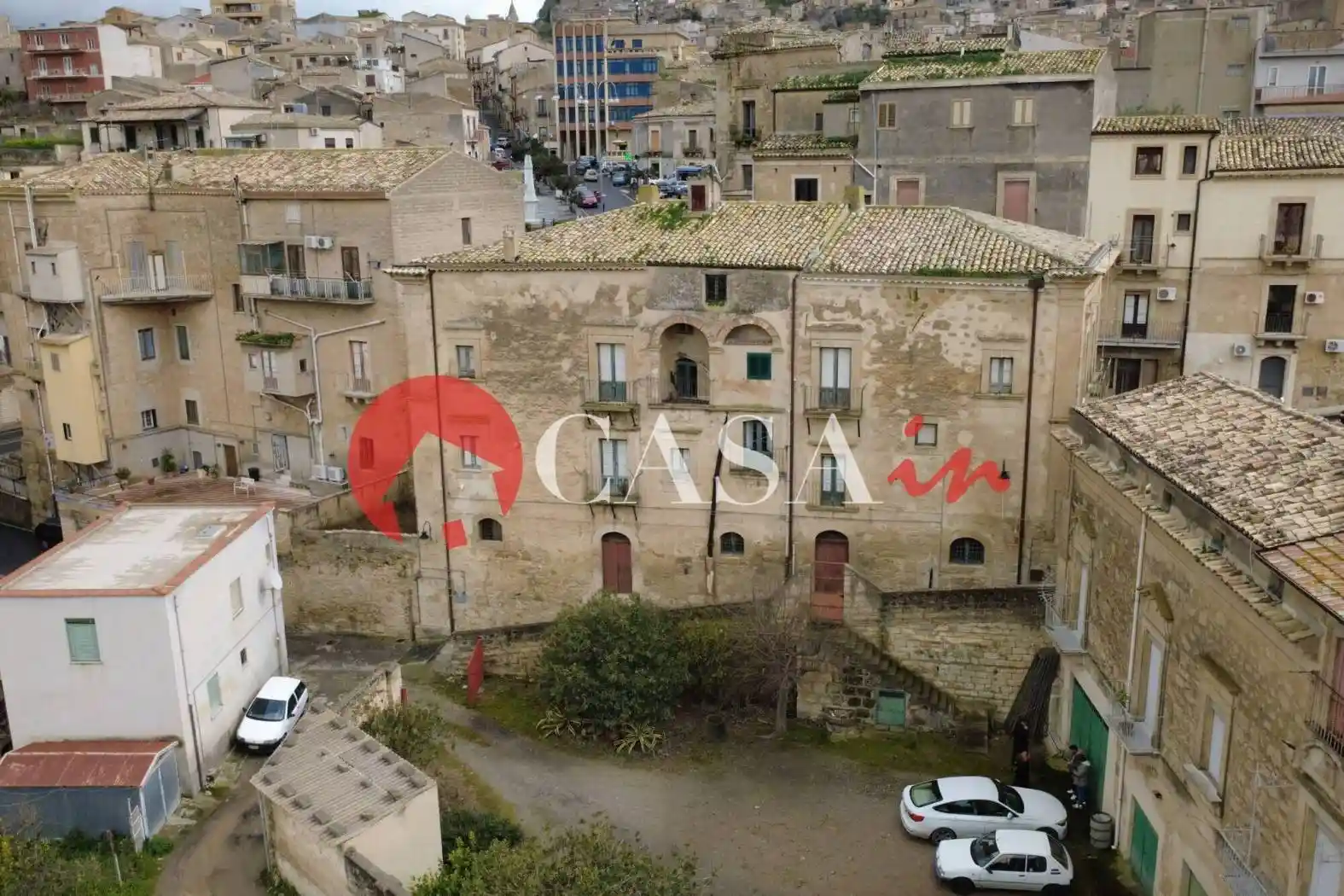 Palazzo - Edificio in vendita a Agira
