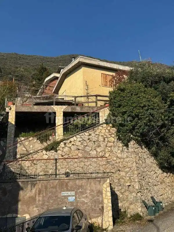 Villa in vendita a Serrone