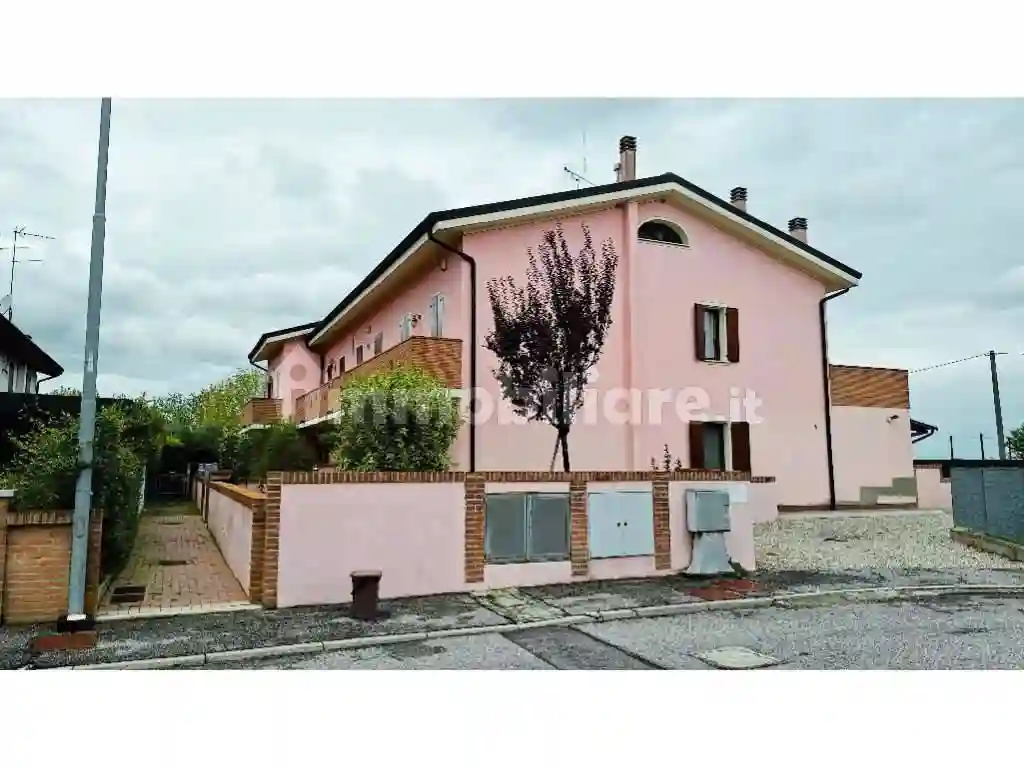 Villetta a schiera - foto 2