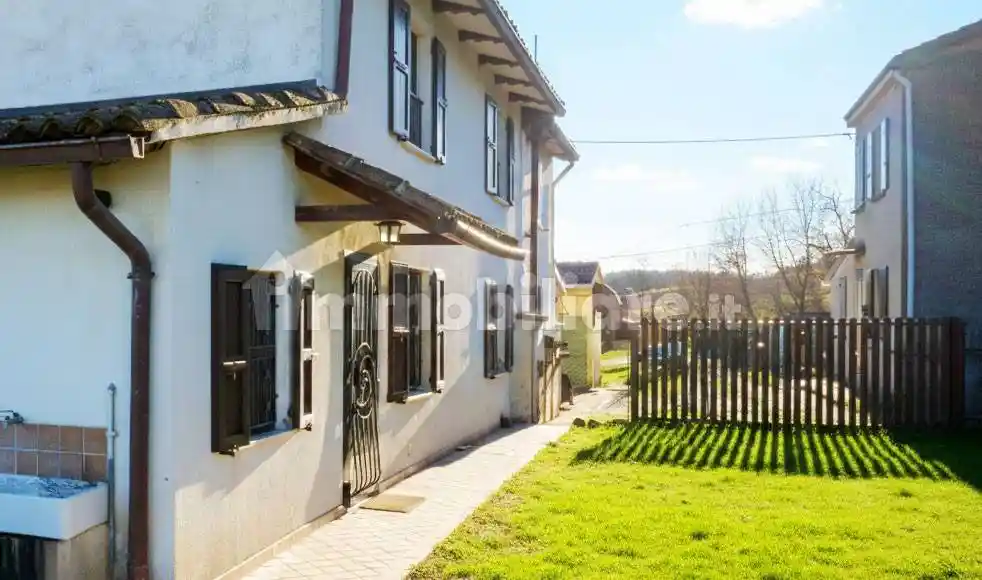 Casa indipendente in vendita a Fidenza