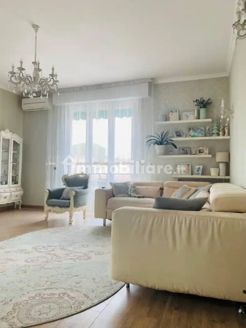 Appartamento in vendita a Forlì