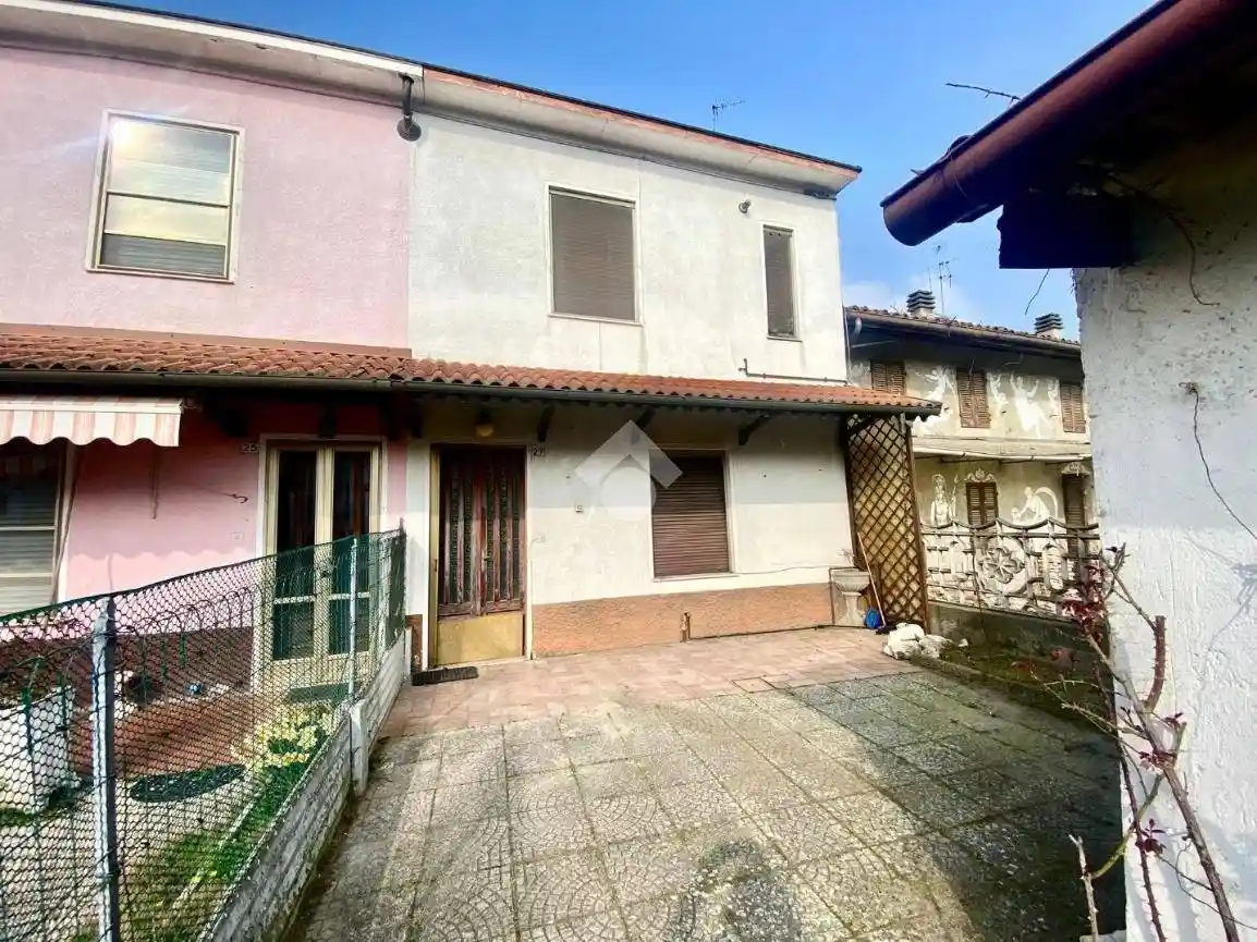 Casa indipendente in vendita a Isola Sant'Antonio