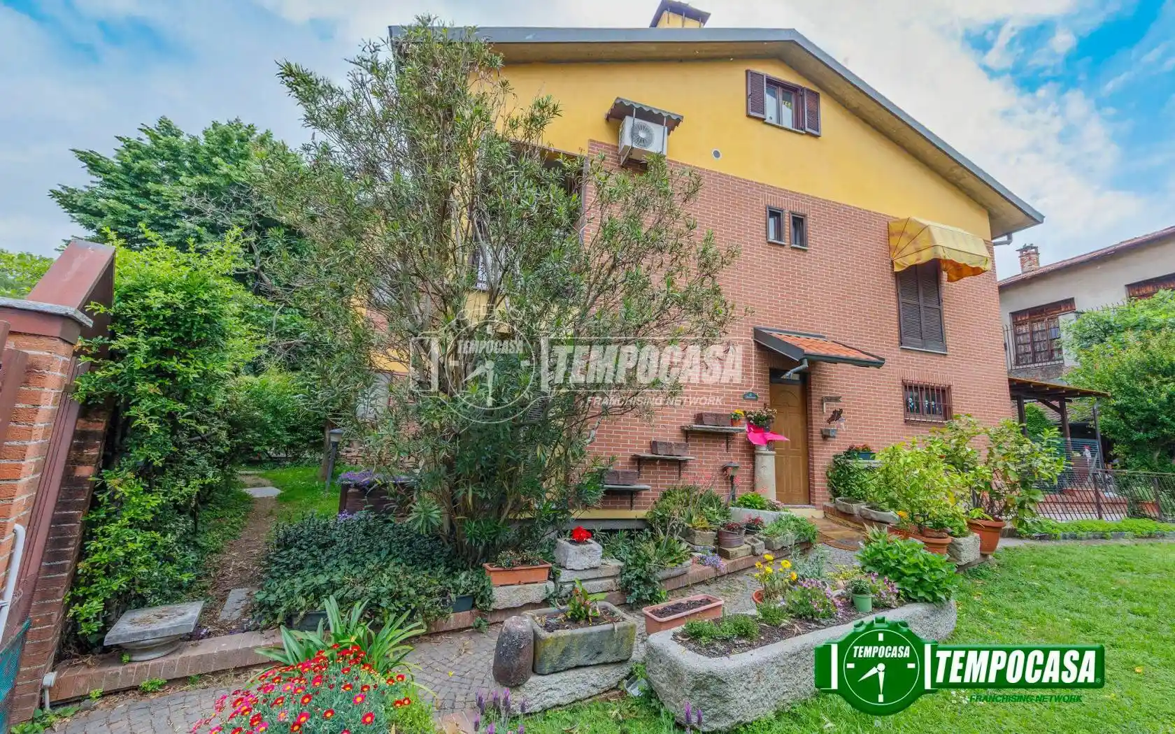 Villetta a schiera in vendita a Cesano Boscone