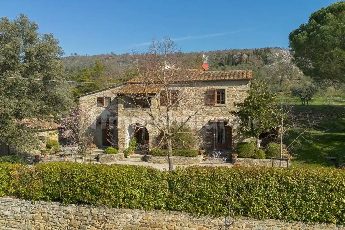 Rustico - Casale in vendita a Cortona