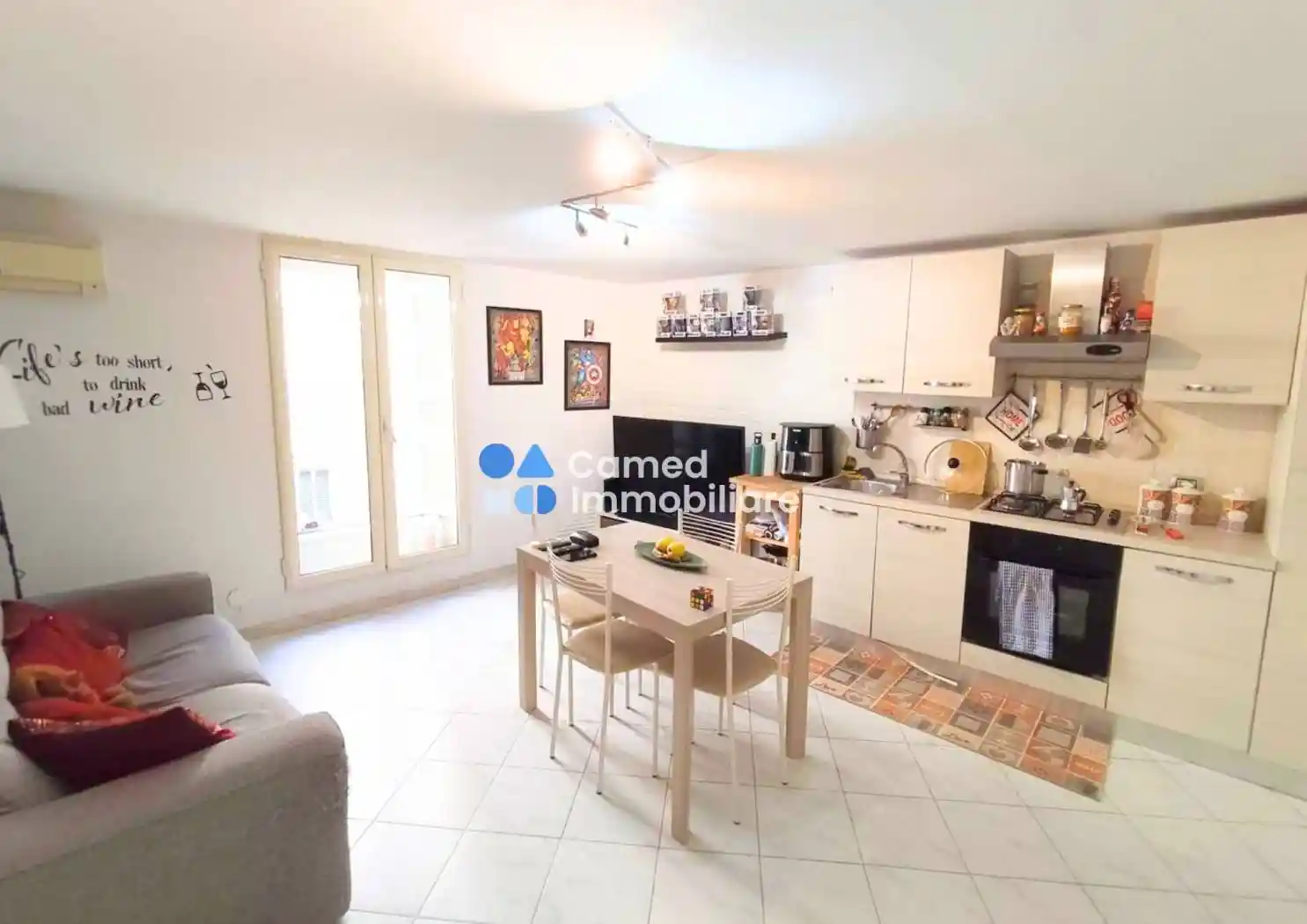 Appartamento in vendita a Napoli