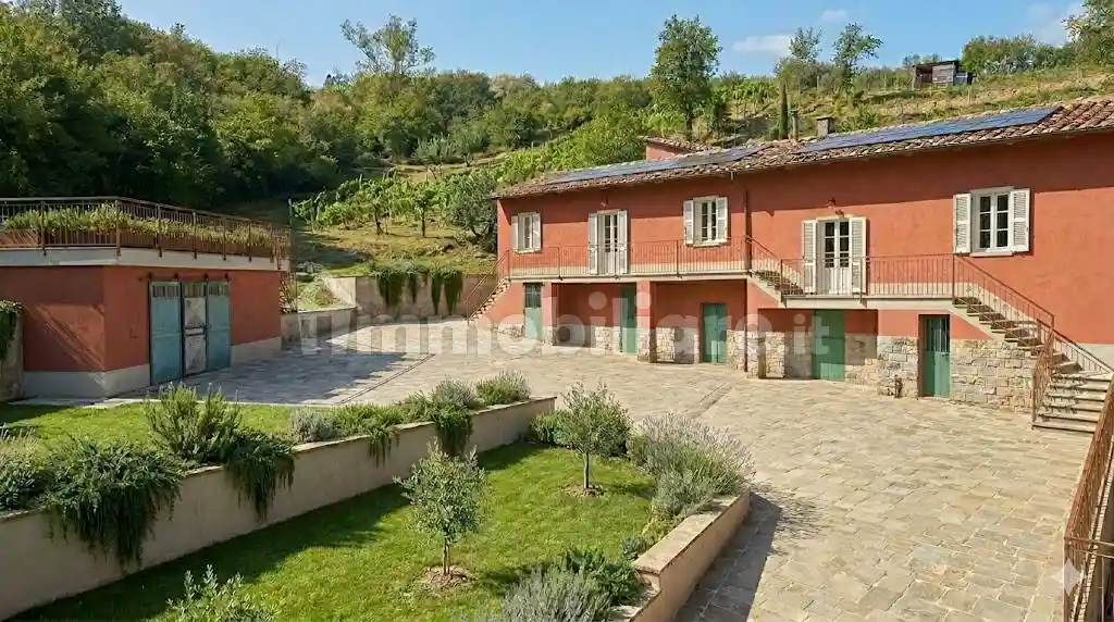 Villa in vendita a San Giovanni Valdarno