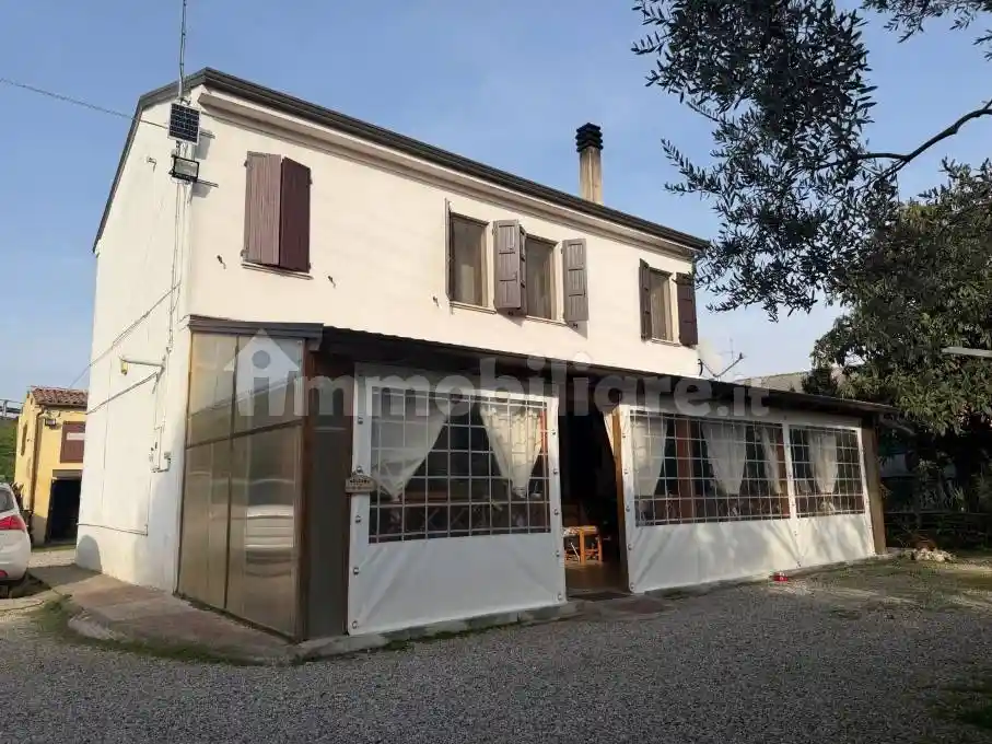 Villa in vendita a Occhiobello