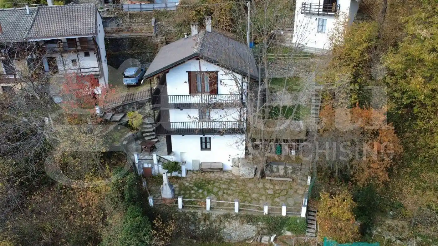 Casa indipendente in vendita a Rubiana