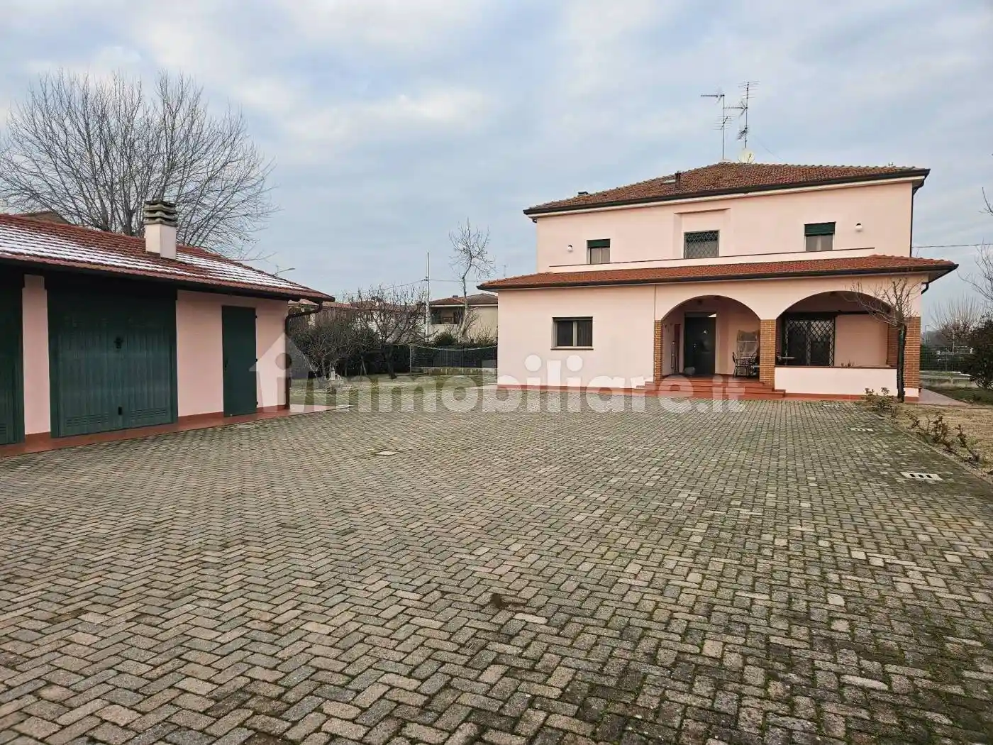 Villa in vendita a Medicina