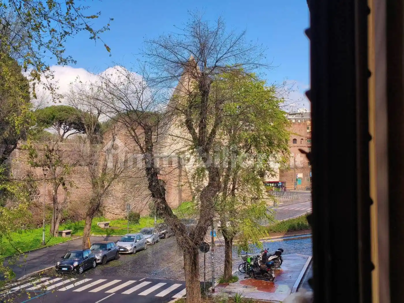 Palazzo - Edificio in vendita a Roma