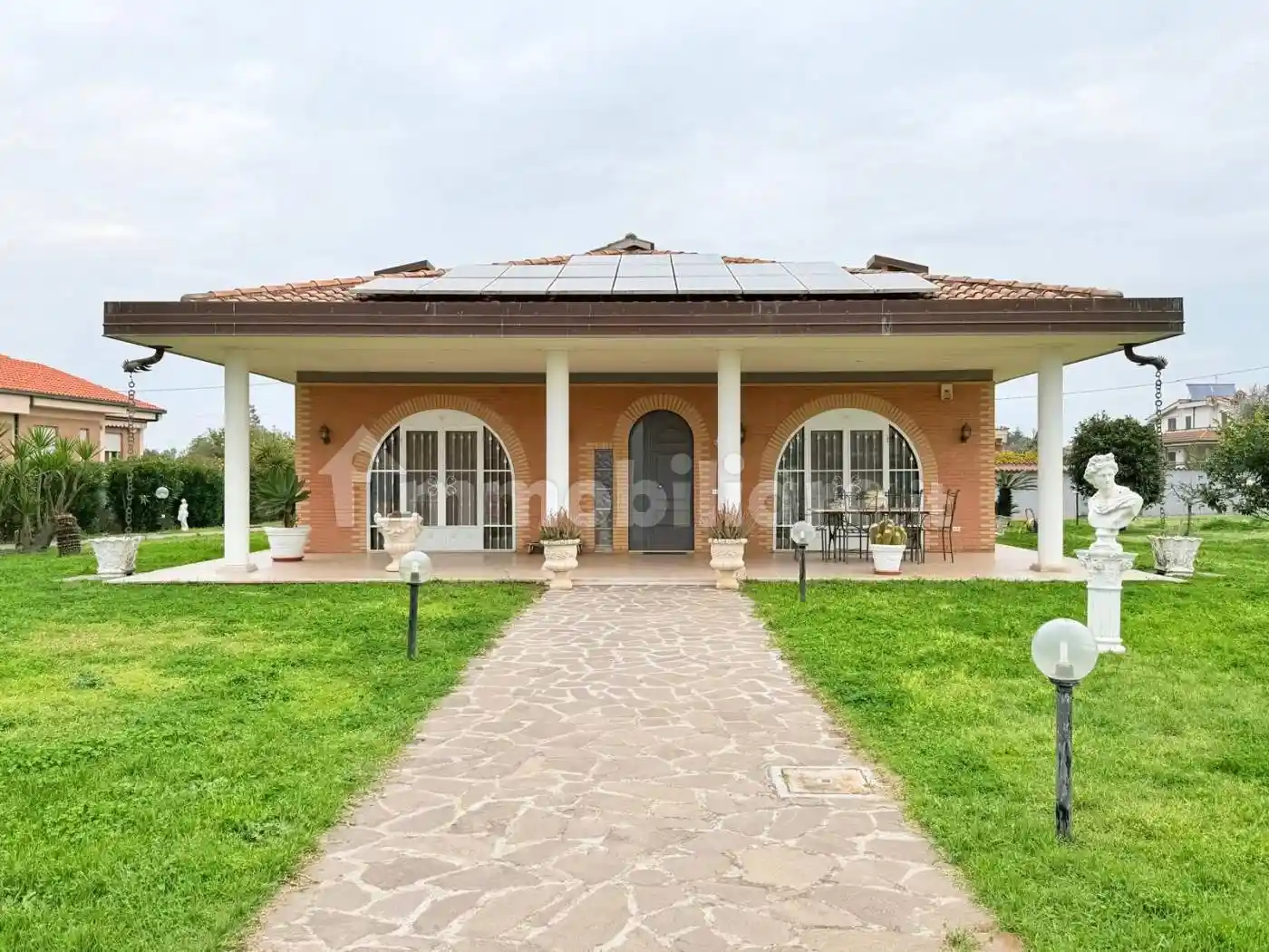 Villa in vendita a Nettuno