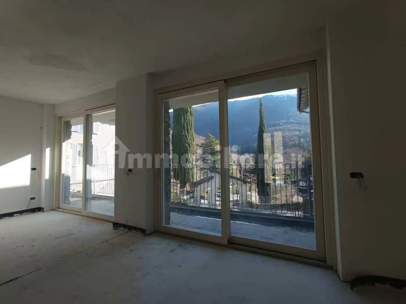 Appartamento in vendita a Canzo