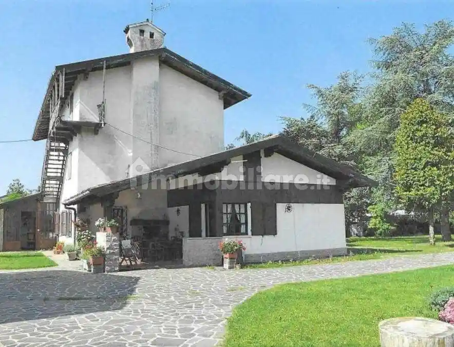 Rustico - Casale in vendita a Manzano