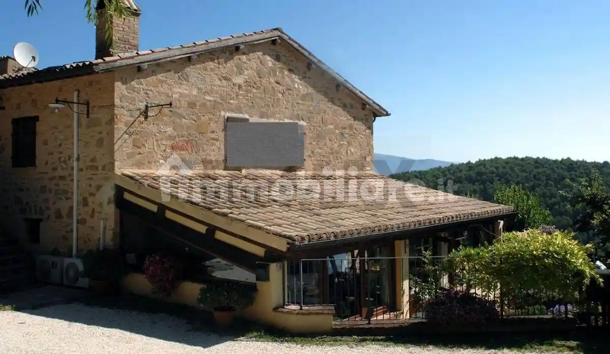 Rustico - Casale in vendita a Bevagna