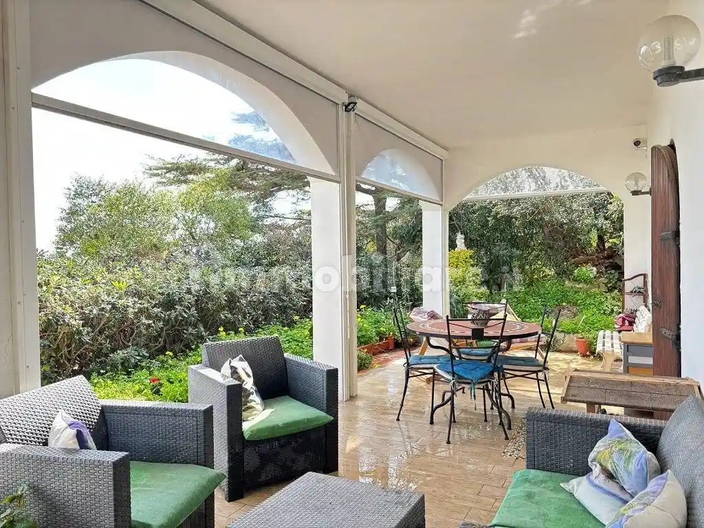 Villa in vendita a Santa Marinella