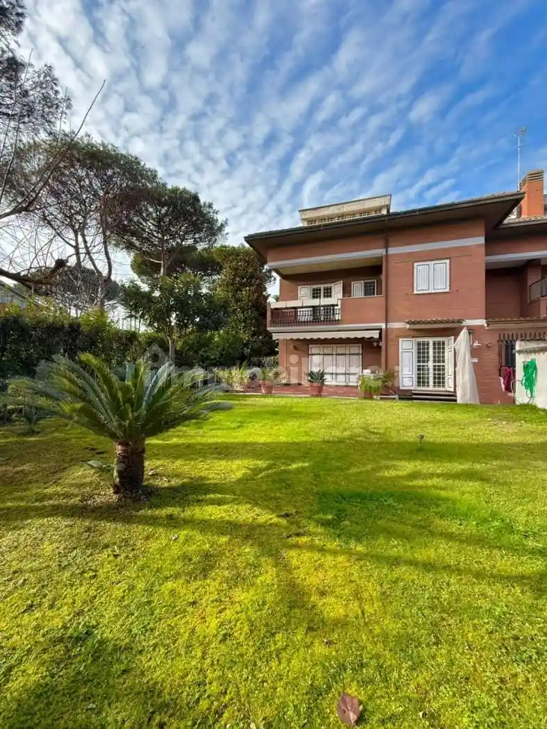 Villa in vendita a Roma