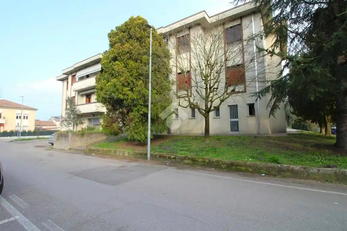 Appartamento in vendita a Rolo