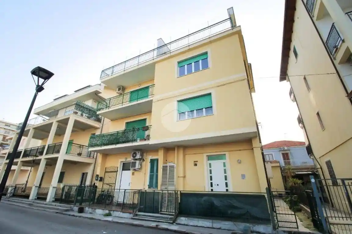 Appartamento in vendita a Pineto