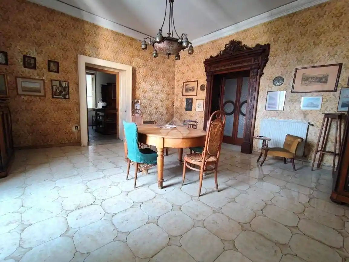 Appartamento in affitto a Napoli