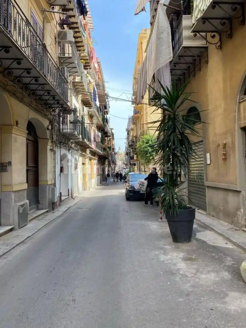 Appartamento in vendita a Palermo