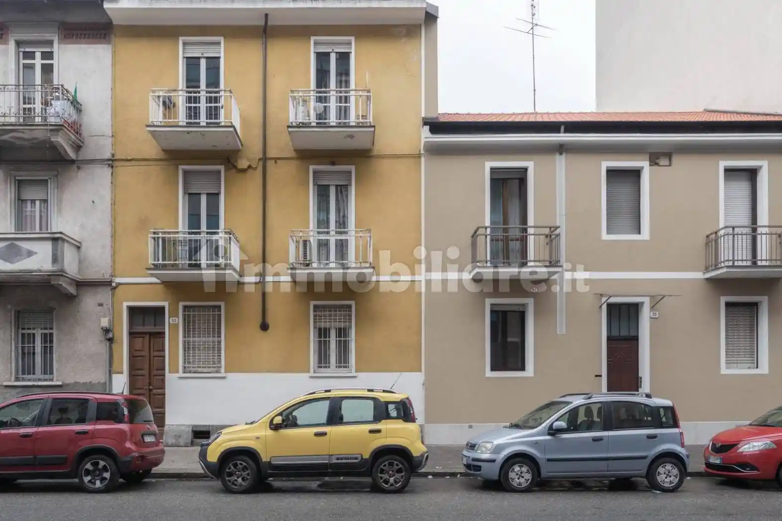 Palazzo - Edificio in vendita a Torino