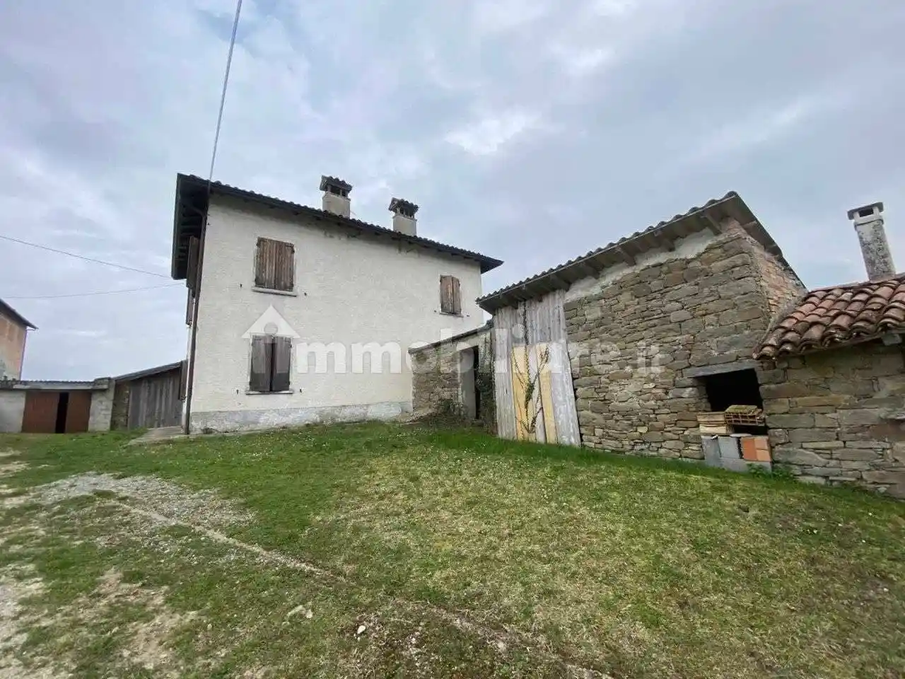 Casa indipendente in vendita a Carpineti