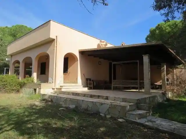 Casa indipendente in vendita a Sarroch