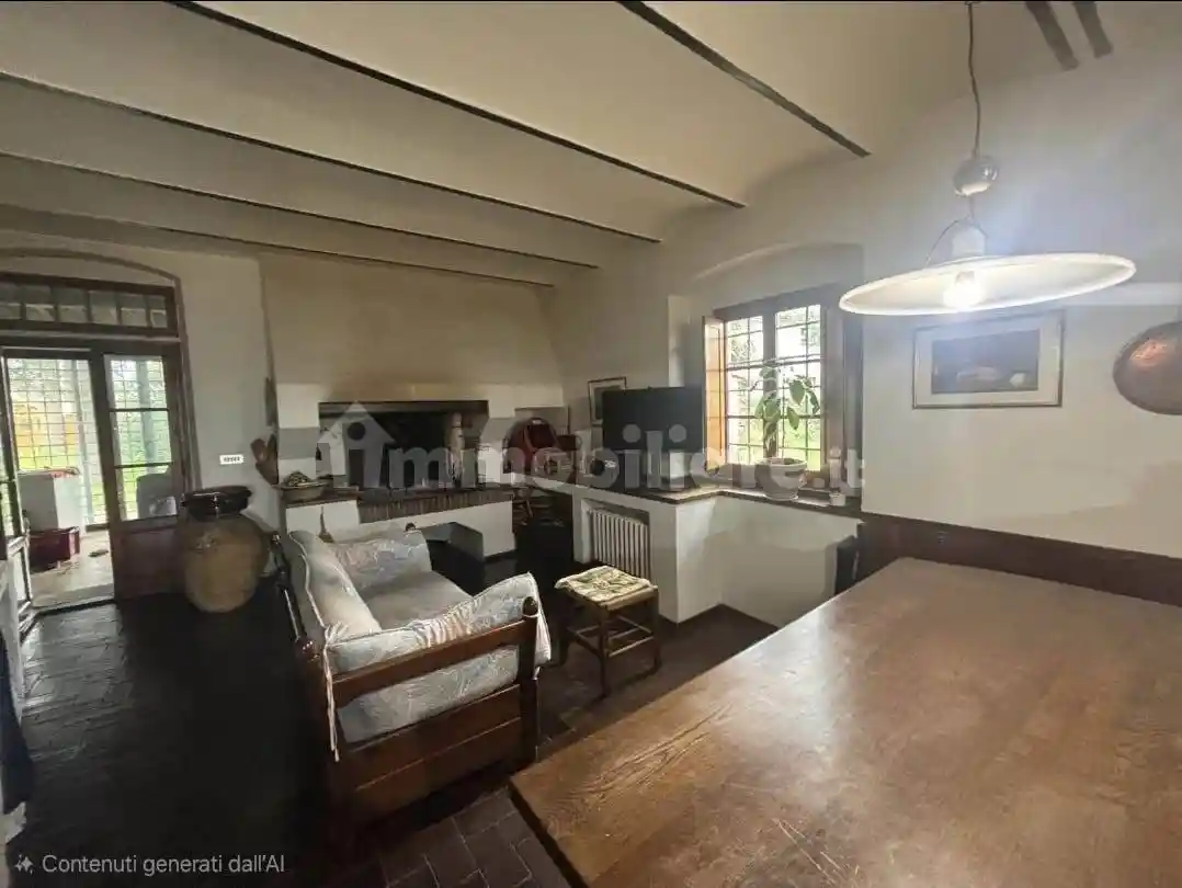Rustico - Casale in vendita a Firenze