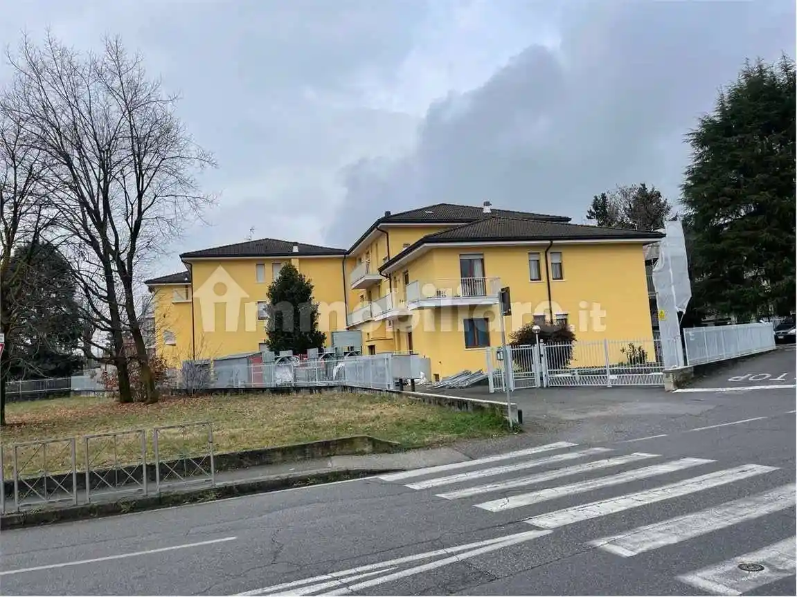 Appartamento in vendita a Montevecchia