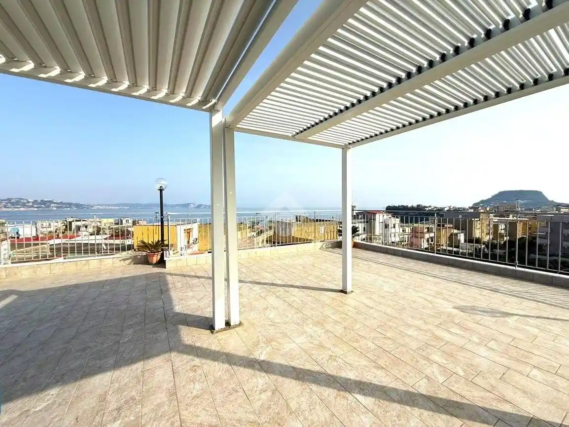 Appartamento in vendita a Bacoli