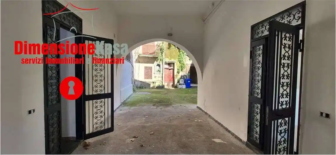 Palazzo - Edificio in vendita a Nola