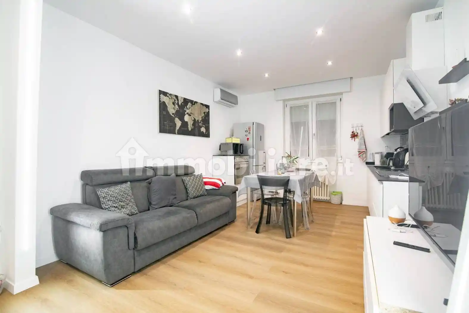 Appartamento in vendita a Lacchiarella