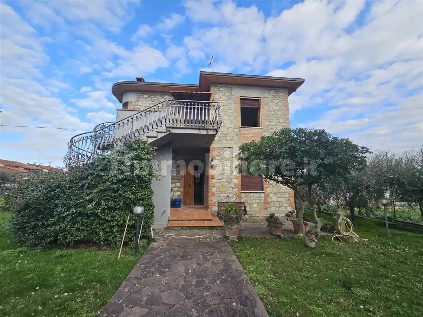 Casa indipendente in vendita a Castiglione del Lago