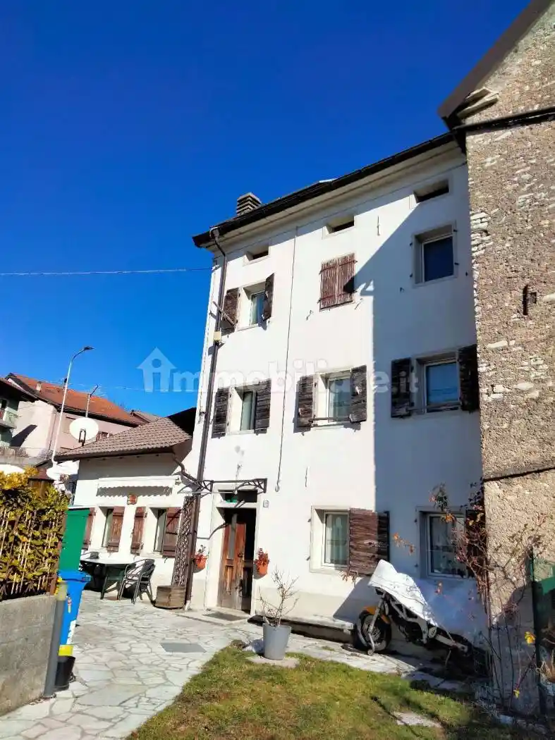 Casa indipendente in vendita a Ponte nelle Alpi