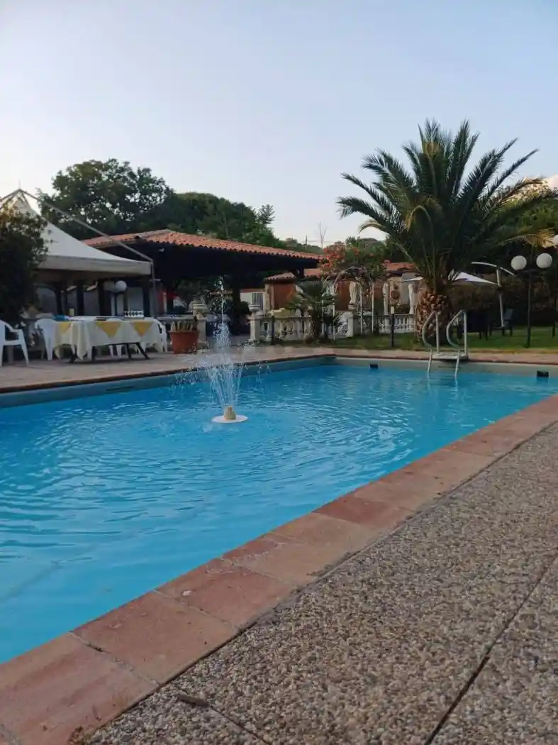 Palazzo - Edificio in vendita a Adrano